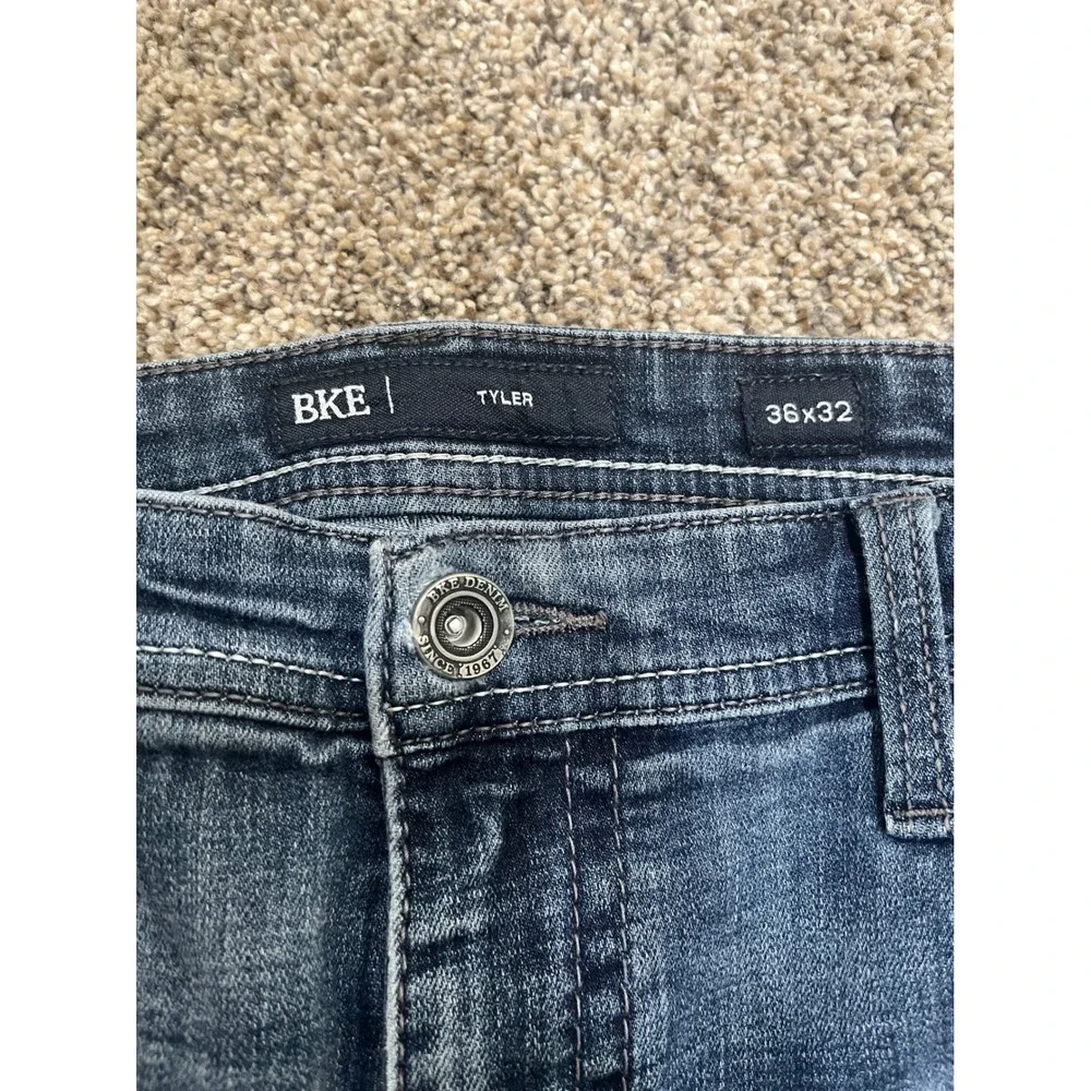 BKE Tyler Straight Leg Jeans Mens 36x32 Medium Wash Stretch Denim Blue Pants